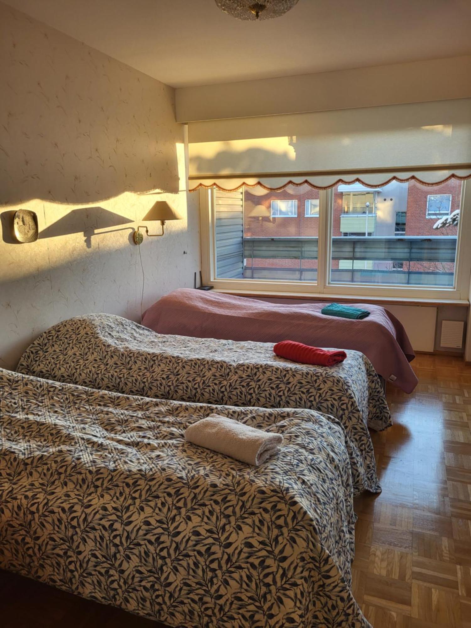 Large Apartment With 4 Bedrooms, Central Location Тампере Екстериор снимка